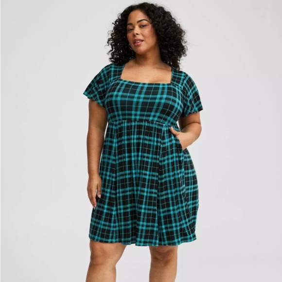 Torrid Mini Flutter-Sleeve Skater Dress Size 0 - Picture 1 of 7